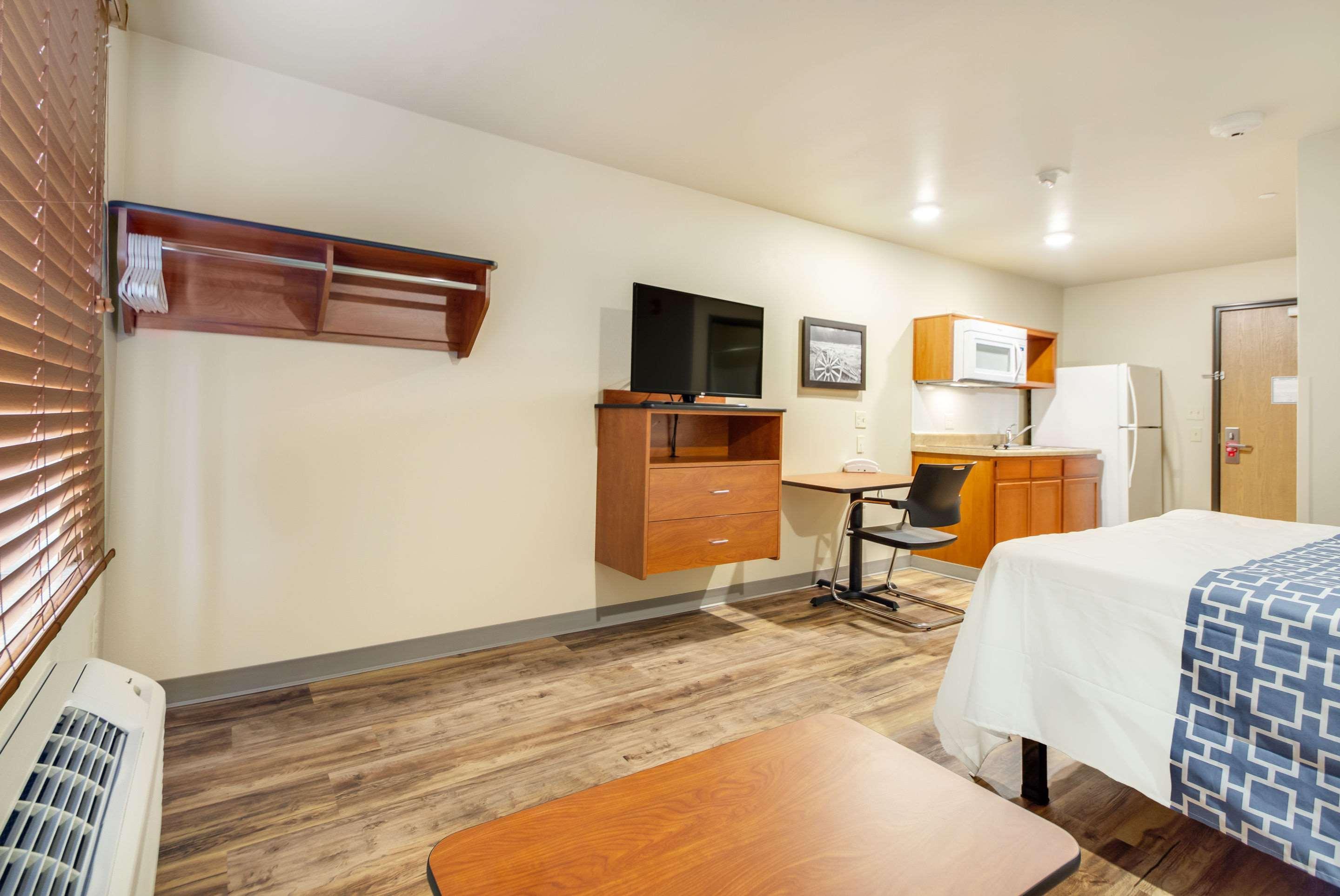 Hotel Econo Burlington