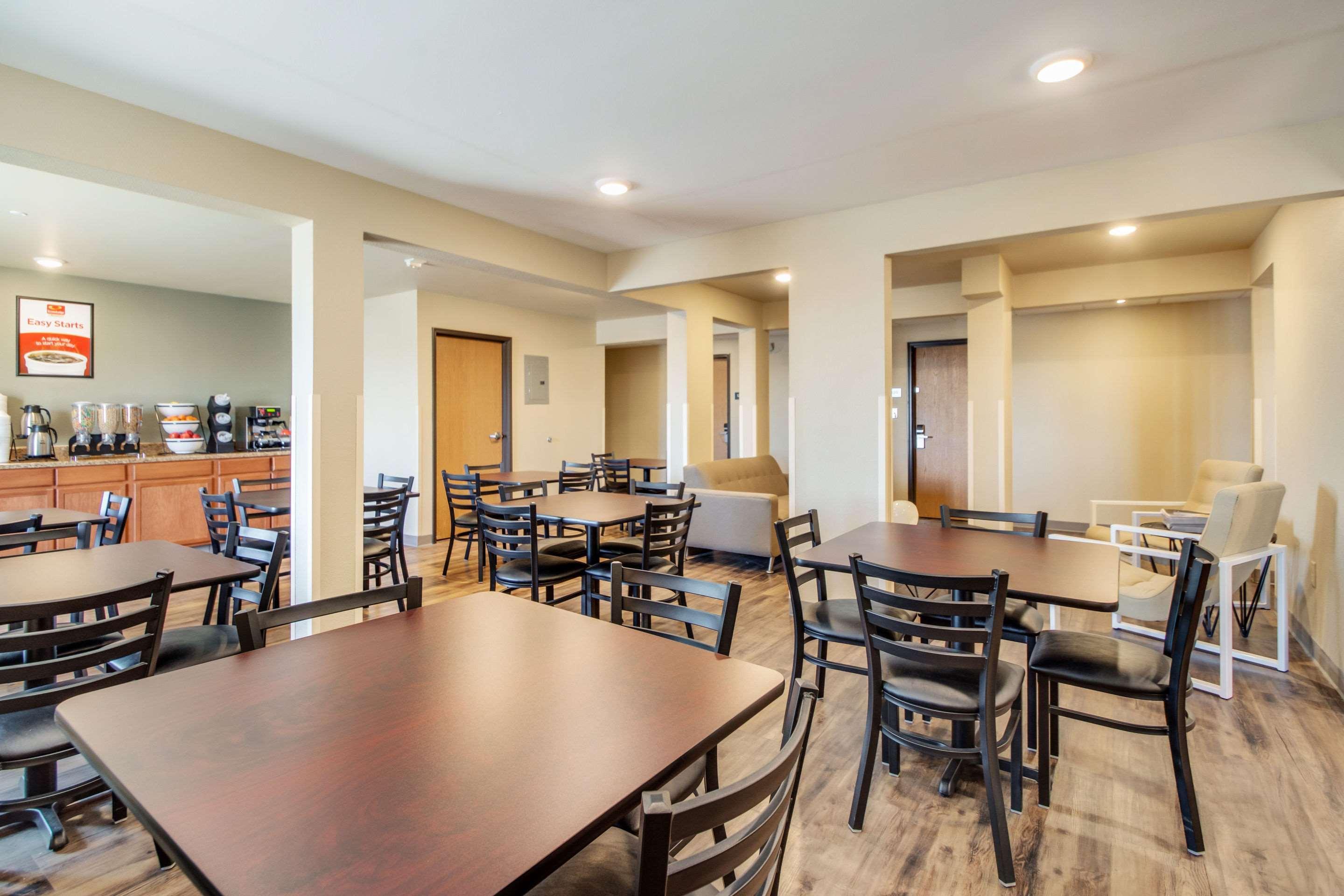 Hotel Econo Burlington