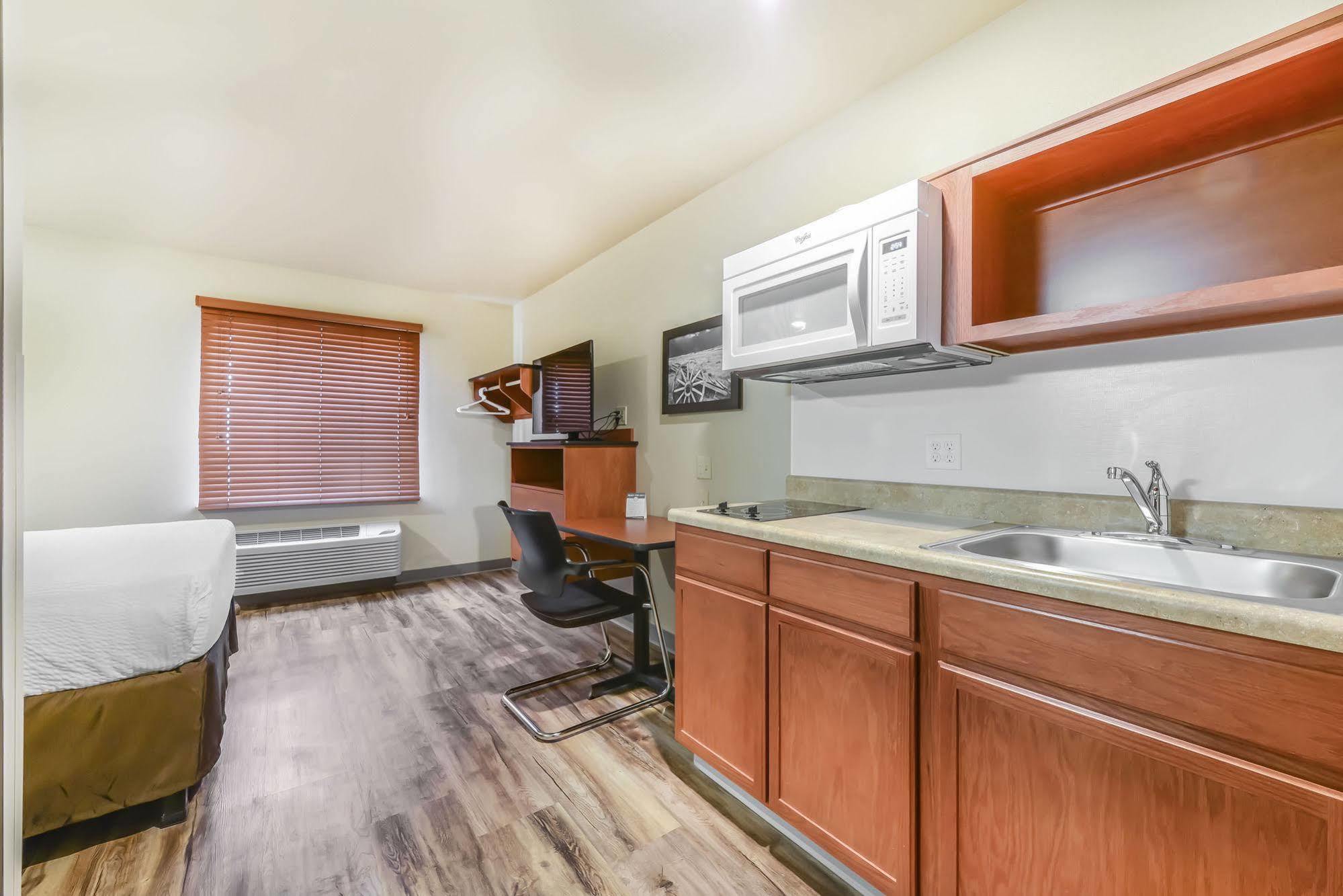 Hotel Econo Burlington